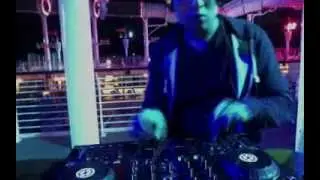 Traktor Kontrol S4 Freestyle Scratch on Disney Fantasy