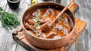 Ragout de joue de porc au vin - pork cheeks in red wine
