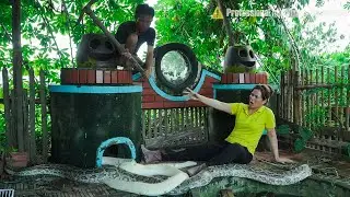 72 hours to catch two giant pythons on a farm - girl frantically seeks help.