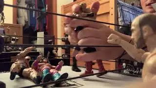 10-Man Royal Rumble Figure match