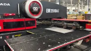22 Ton Amada EM2510 Servo Electric CNC Turret Punch Press