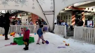 Melbourne Harbour Town Snow Play