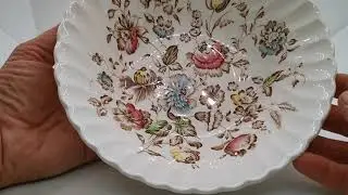 Johnson Brothers Staffordshire Bouquet Floral China Fruit or Serving Bowl