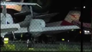 *Nightspotting* Austrian Arrows DeHavilland Dash 8-400Q taxi to gate in Innsbruck