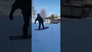 Little sech in the backyard with @ZAY_172! #backside180 #2025 #snowboarding