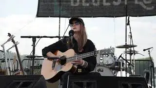 Rory Block performs Son House's 