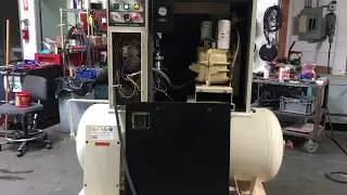 Винтовой воздушный компрессор Ingersoll Rand 15 л.с. UP6-15cTAS-125. Всего 8510 часов.