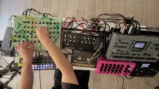 Sam Gamgee on the slopes of Orodruin (live techno with Pulsar 23 & friends)