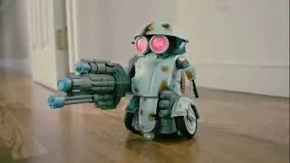 Autobot Sqweeks RC Transformers HASBRO www.puppentoys.com