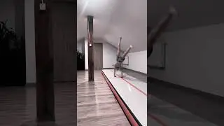 #ifbb #gymnastics-girl #grinch #gym #fitness #7years #acrobatics #travel #clever #girl