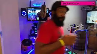 A random guy reacts