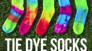 Make it in a minute: Tie Dye Cotton Socks