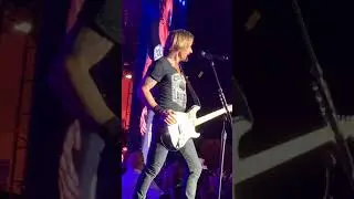 Keith Urban live  Cop Car Lake Shake Festival  6/22/19