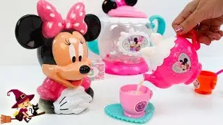 Minnie Recibe un Regalo de Mickey Mouse