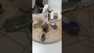 crystal grid to manifest a partner #soundhealingtherapist #crystalgrid #tuningforks