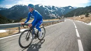 Simon Yates and the All-New Surge Pro Shoe | Giant Bicycles