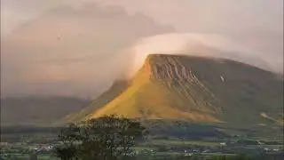 UNDER BEN BULBEN   MICHAEL MACLIAMMOIR  THE POETRY OF WILLIAM BUTLER YEATS