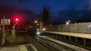 Class 377155 and 377117 arrives into Polegate blaring a tone