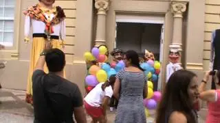 Castropol en fiestas 2015 Salida de cabezudos