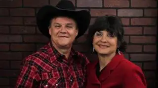Earl and Pam Williamson present MWR