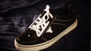 How to lace skate shoes with an X and sidebars