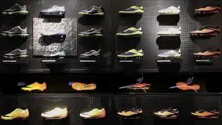 Nike Hologram in Store