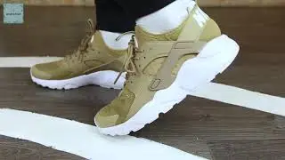 Nike Air Huache yellow