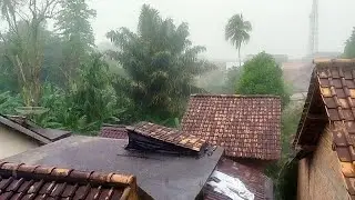suasana hujan di sore hari