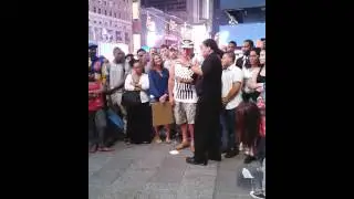 Magician in Times Square pt 2