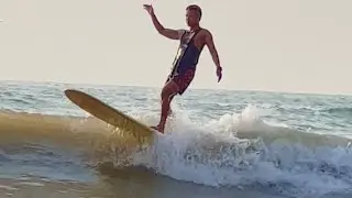 Nailing small choppy surf
