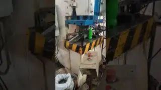 fastener die