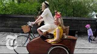 Turning Heads | On the Street w/ Bill Cunningham | The New York Times