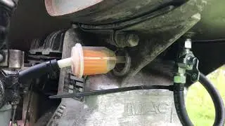 Startar en MAG-motor med rasslig förgasare.