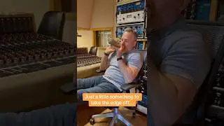 😂😂😂 #RecordingEngineer #JoeCarrell #microphones #audio #RecordingStudio #AudioEngineer