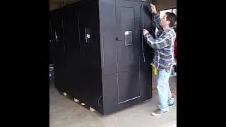 ice shack fold down (demonstration)
