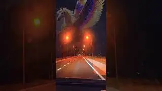 Волшебный момент: крылатый конь взлетает