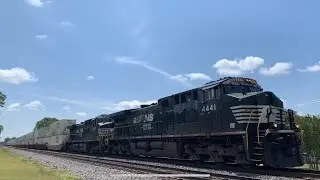 NS 283 works their way through Wellford with a decent-sized train