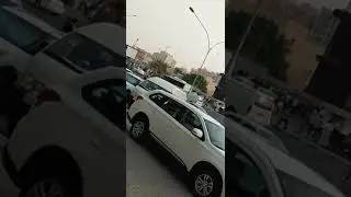 Dami tao sa labas nkapila kc my nabibigay ng relief goods...@lockdown no work no pay😢  OFWK🇰🇼