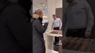 Jackie Gansky eat the Gourmet samples at the mall