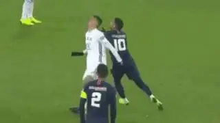 Moataz Zemzemi s'excuse aupr&egrave;s de Neymar (vid&eacute;o)