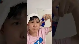 Малыш впервые пьёт Ред Булл