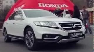 Honda Crosstour 2013 - Интерьер и экстерьер