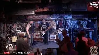 'The Wild Ride' live aus dem Rattlesnake Saloon