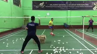 Latihan drilling badminton untuk pemain singel