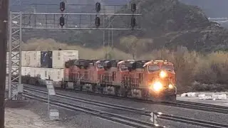 BNSF Cajon Pass Jan 4, 2026...Cold and rainy.