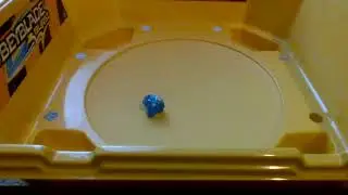 Beyblade Burst Battle: Kraken K4 .12.Pv vs Yaeger Yiggdrasil .8M.Q