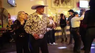 ASI SE BAILO EL TRENECITO  CON LOS PRIMOS DE CHIHUAHUA EN FIESTA NORTEÑA 