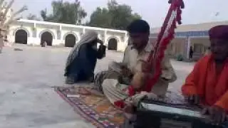 Sachal Sarmast :din v mein haN