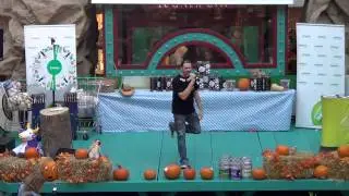 Tom Touri & Die Partytouristen in der Lugner City