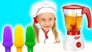 Alice and Dad play games with Kinetic Sand and Jelly